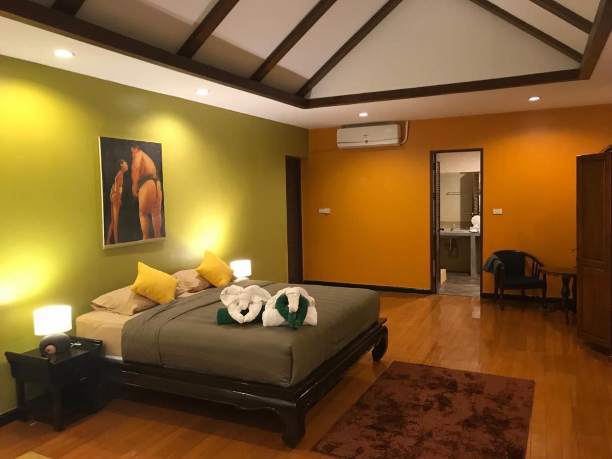 Villa Chaya Khao Lak Exterior photo