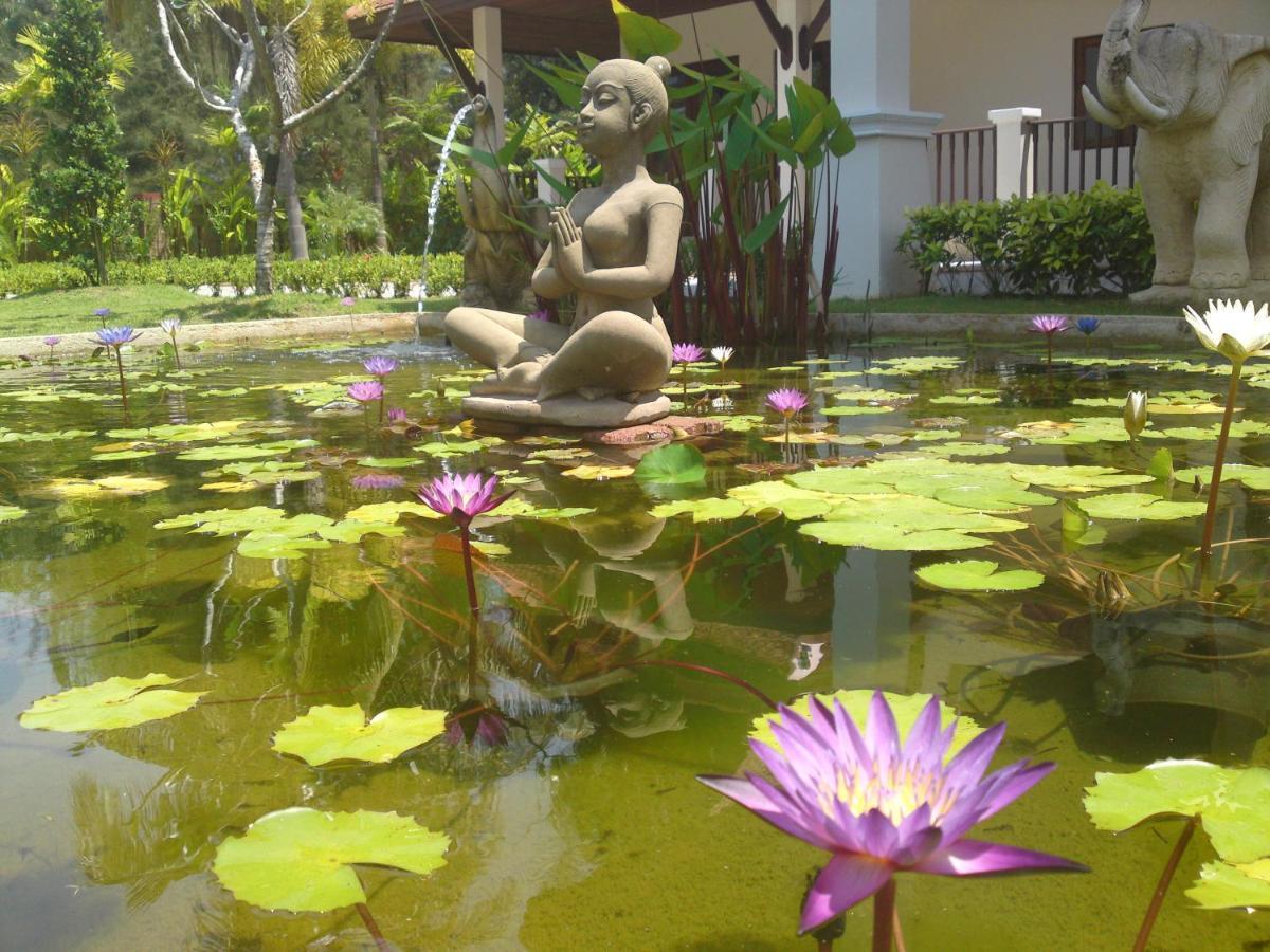 Villa Chaya Khao Lak Exterior photo