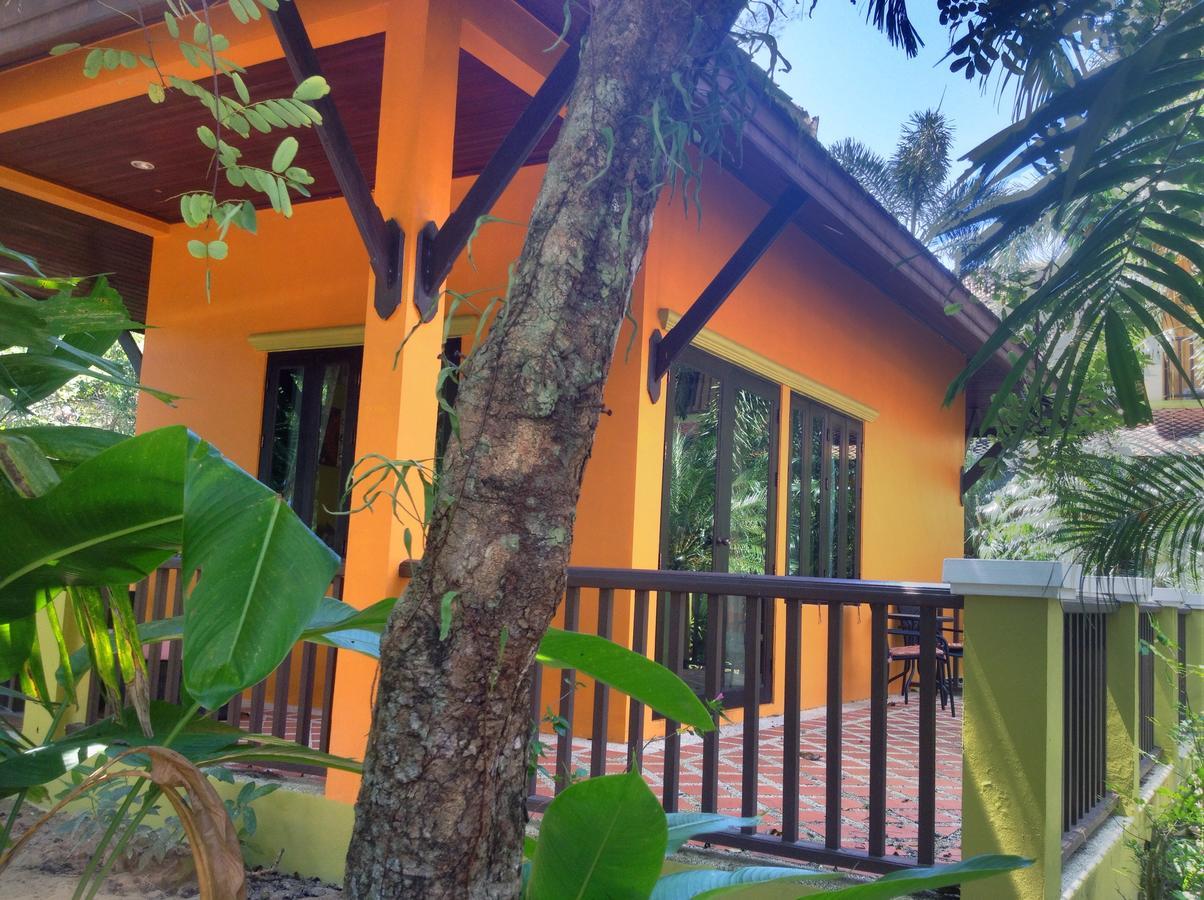 Villa Chaya Khao Lak Exterior photo